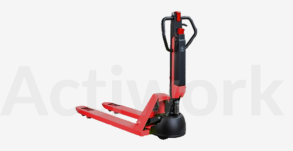 TRANSPALETTE ERGOLINE SEMI-ELECTRIQUE 1200 KG MADE IN EU - ERGOLINE FOURCHES 1150 X 525 MM - 4 BOGGIES POLYURETHANE A L'AVANT - CHARGEUR NON INCLUS