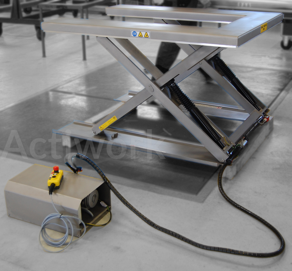 TABLE ELEVATRICE ACIER PEINT EN U 1000 KG